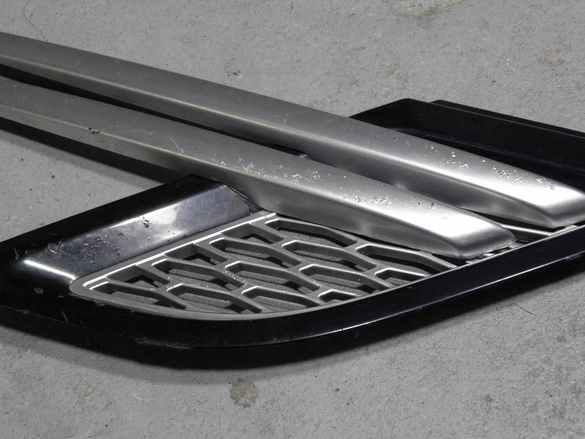 RANGE ROVER SPORT L494 Grille aile droite image 5