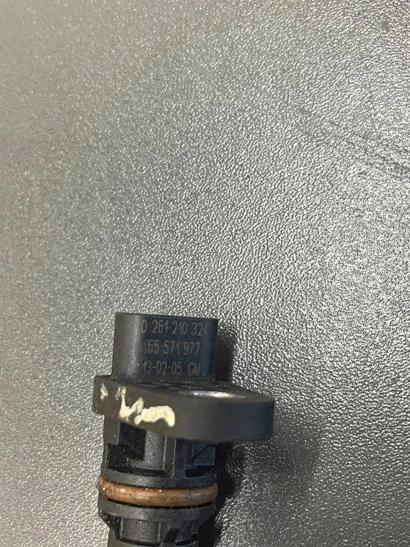 Opel Crankshaft Sensor 55571977 Used image 3