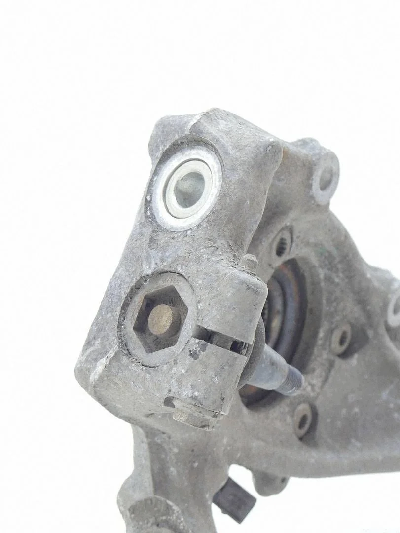 Vridstyrenhet vänster fram Audi A4 B8 A5 image 5