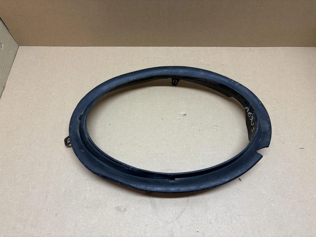 Joint de phare Mini Cooper F55 F56 F57 droit avant