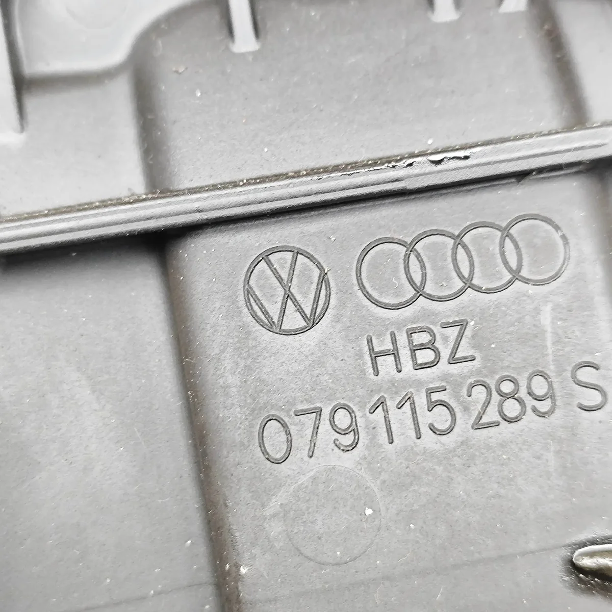 Audi RS5 8T Ölablassschraube Dichtung 079115289S image 4