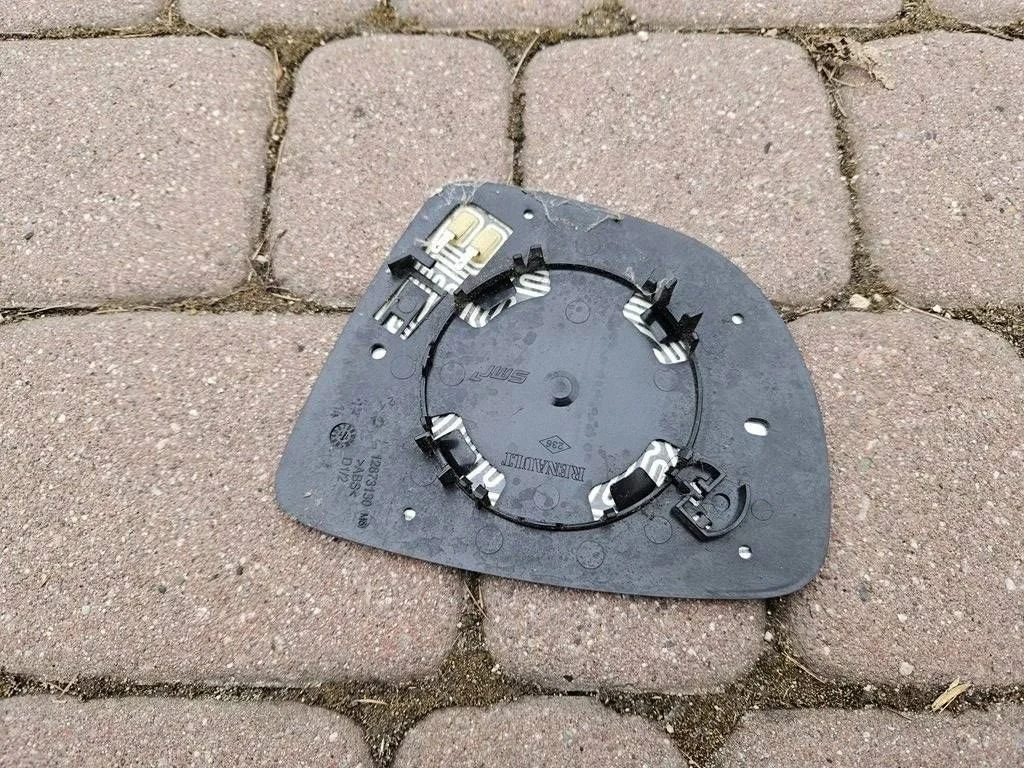 Verre rétroviseur droit Renault Clio Zoe Captur