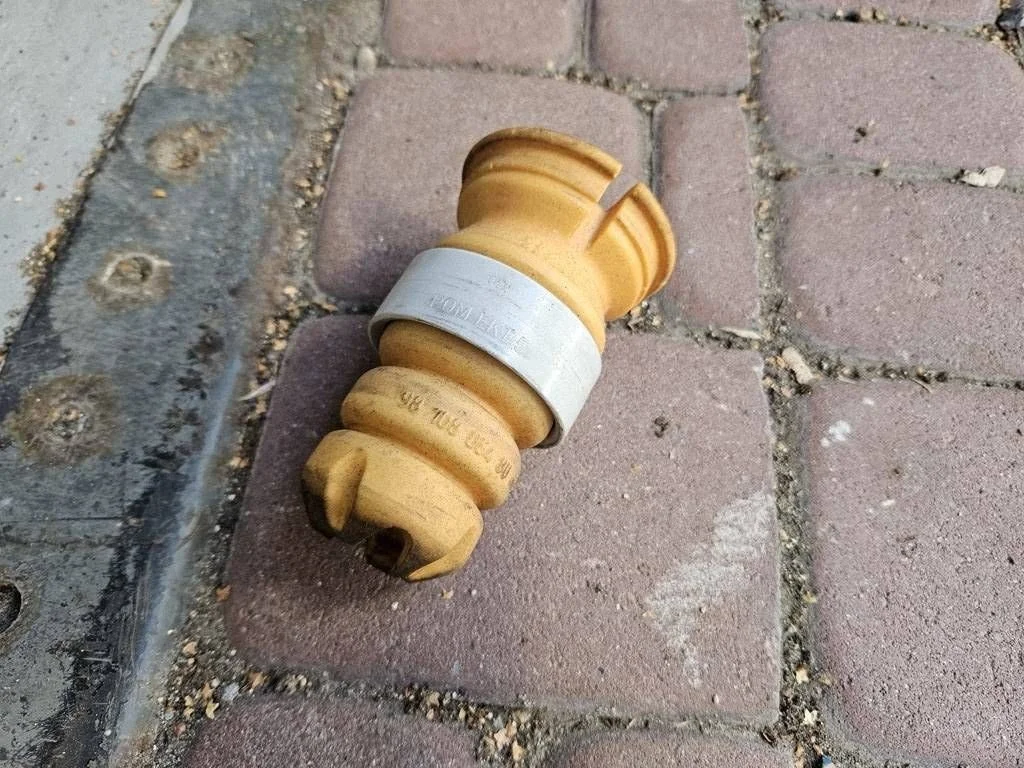 Iskunvaimennin, etu, Proace Vivaro Scudo Jumpy