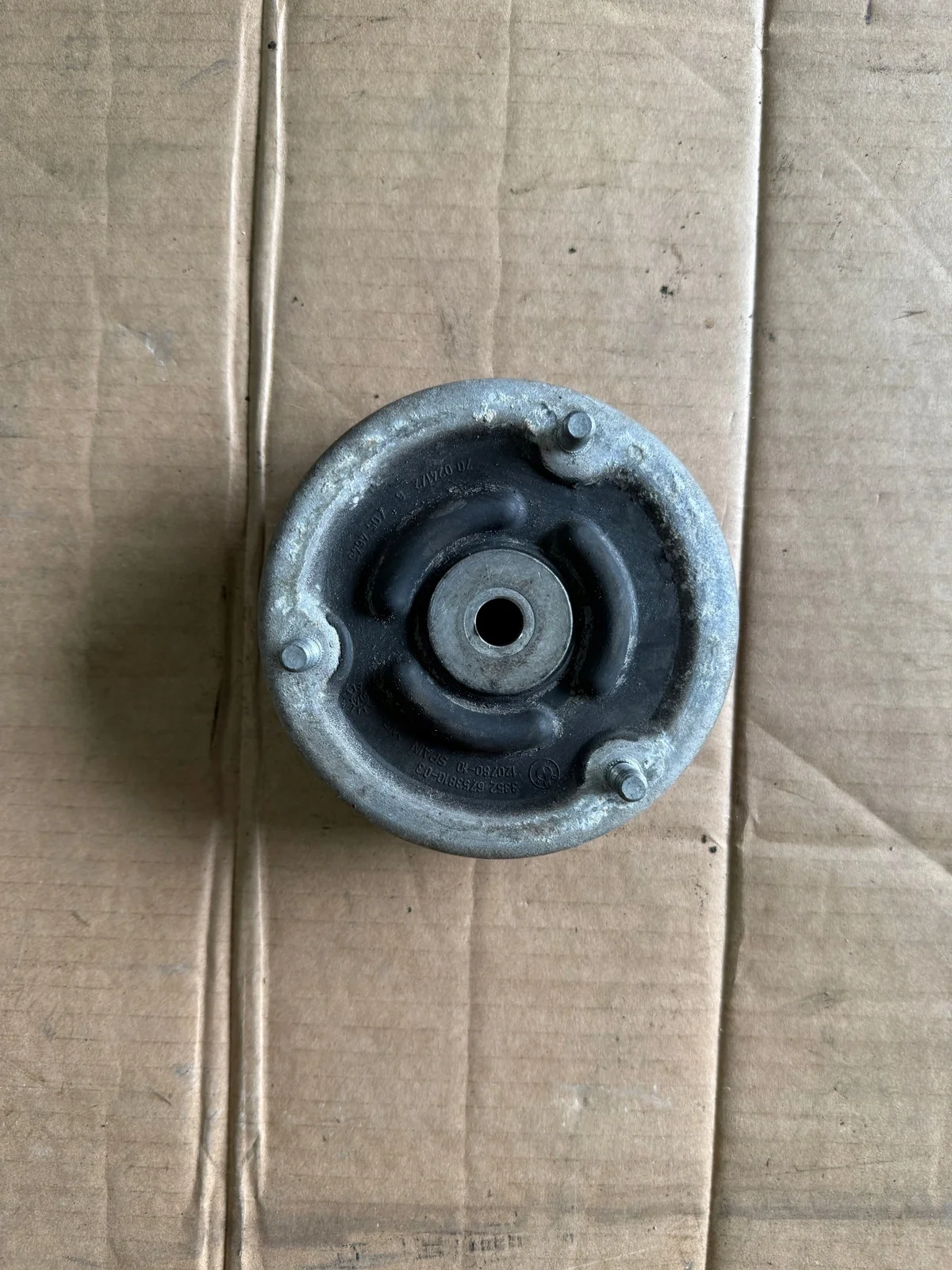 BMW OE 6753810 Support d'amortisseur