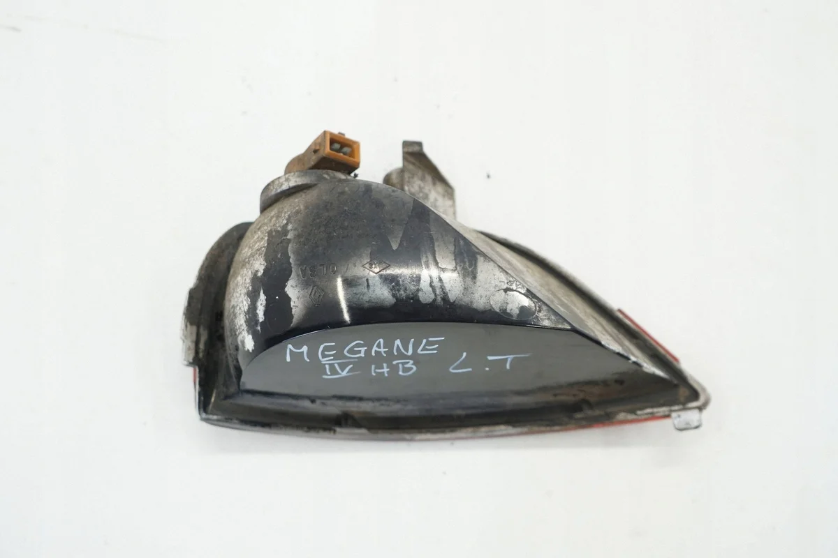 Lanterna Nevoeiro Renault Megane IV Esquerda Traseira image 3