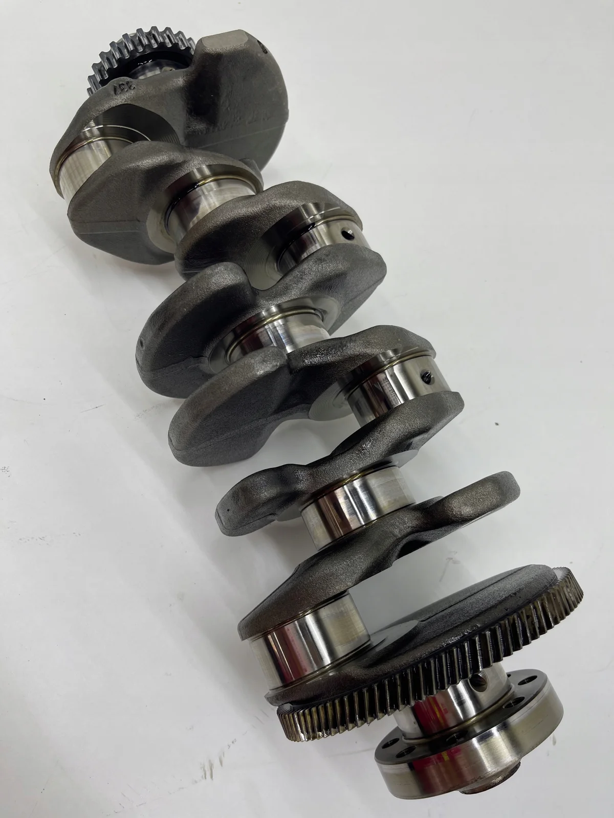 Kampiakseli Audi VW 2.0 TDI 04L105263D image 9