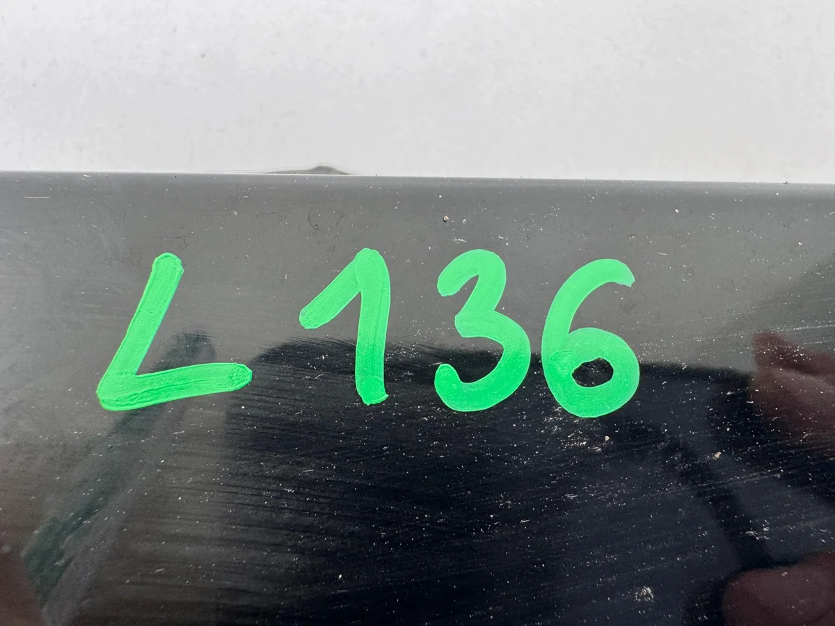 MERCEDES A KLASA W176 Kotflügel Vorne Rechts image 8