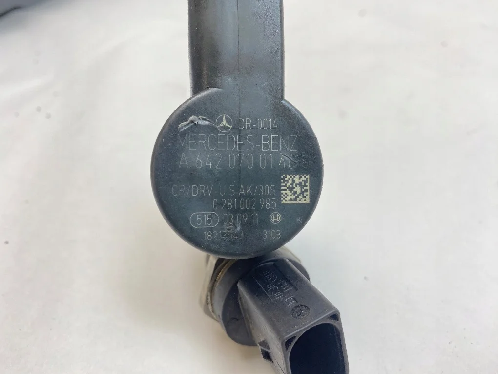 Sensor Presión Combustible Bosch A6420700146 image 5