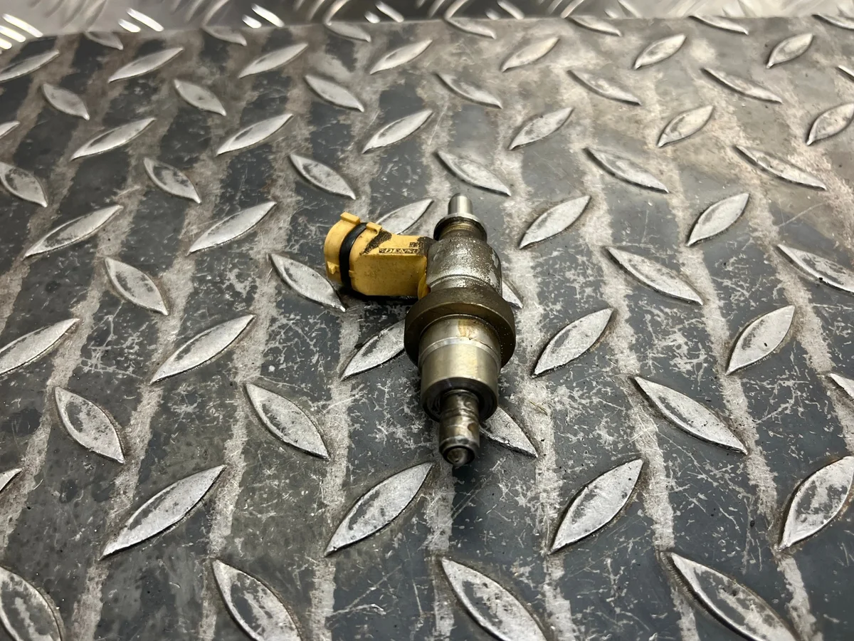 Iniettore DPF Lexus IS 220D 23710-26011