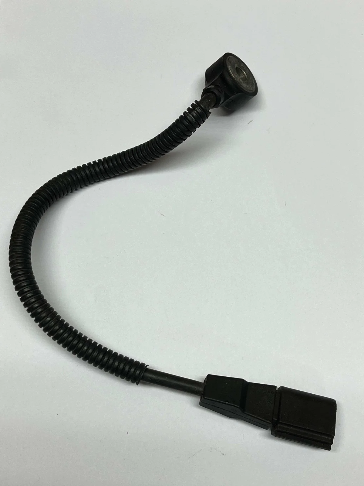 Sensor de detonación VW Audi Bentley 079905377E