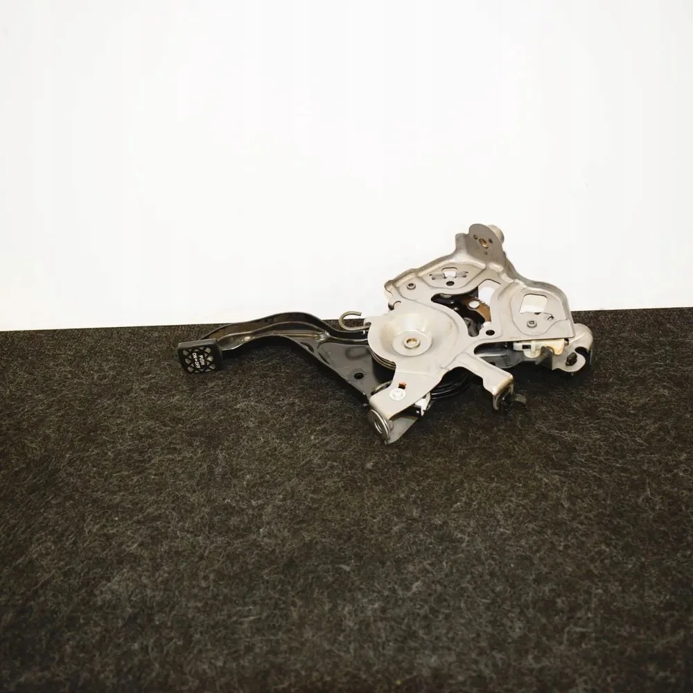 Soporte Freno Mano Toyota Prius 5Z24A1 Usado