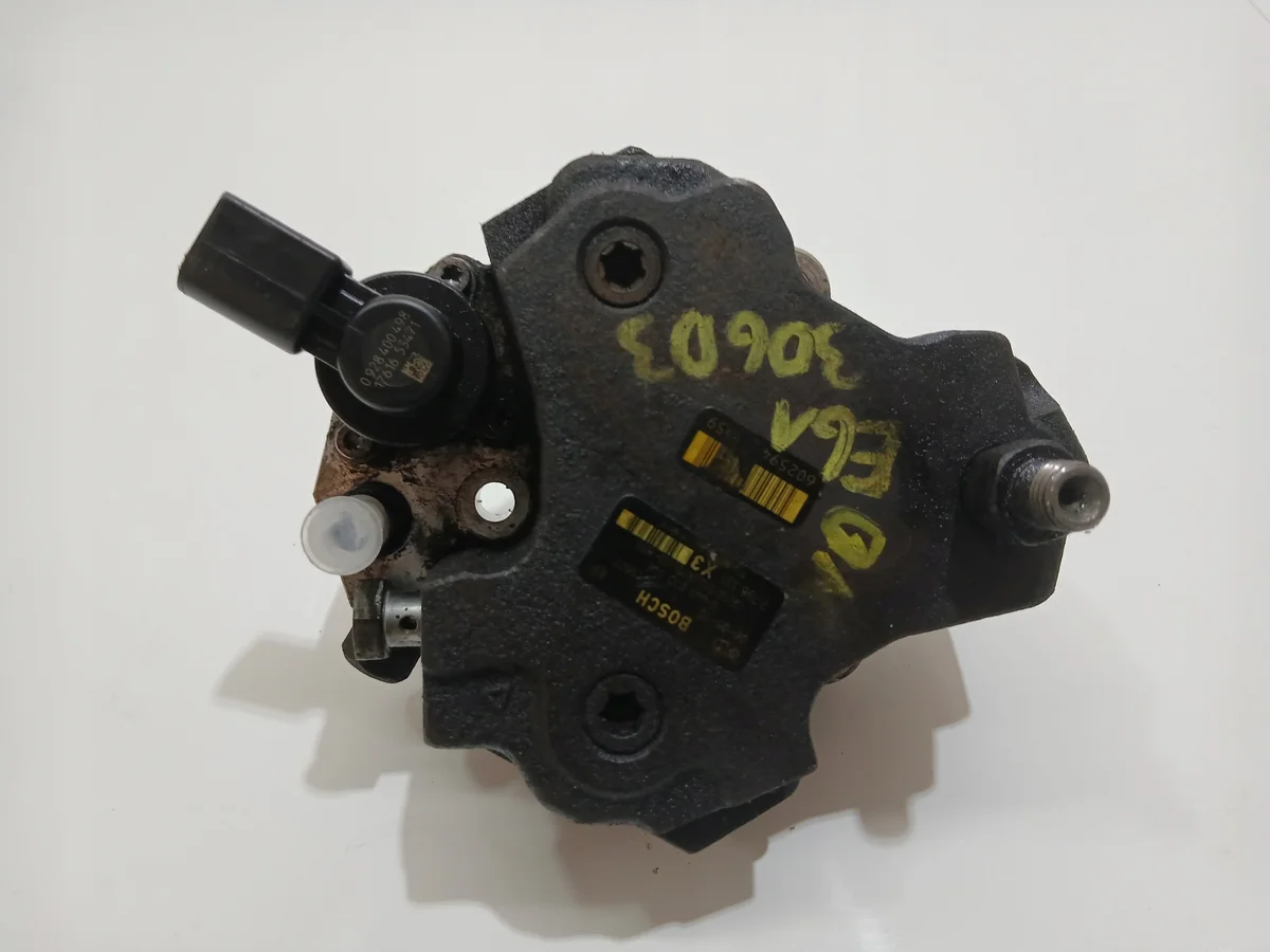 Pompe injection BMW OE 7798333 image 2