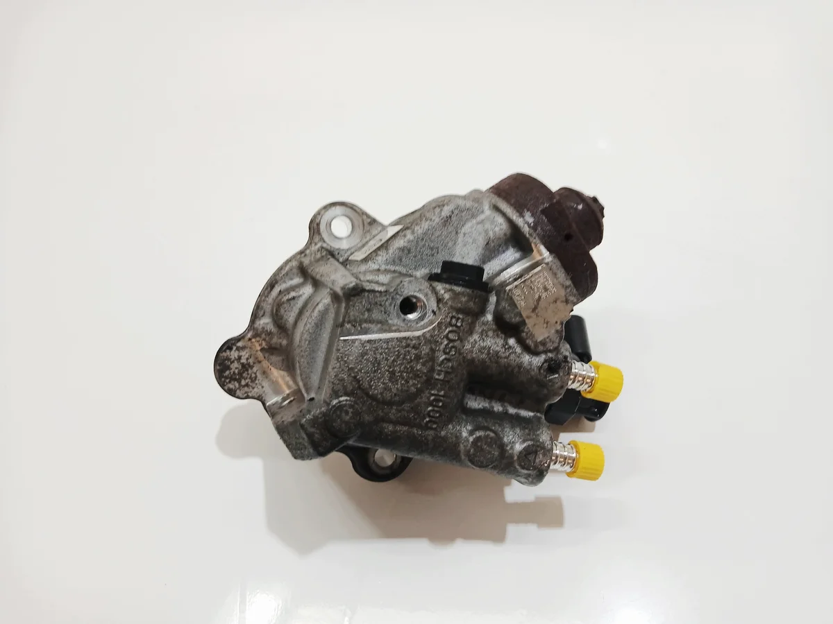 Bränslepump BMW E90 E91 N47 7810696