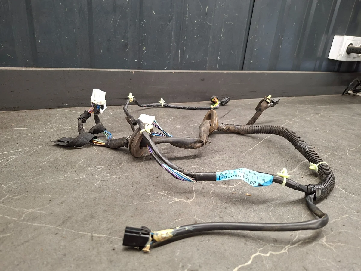 Linker voordeur module Nissan Terrano II image 9