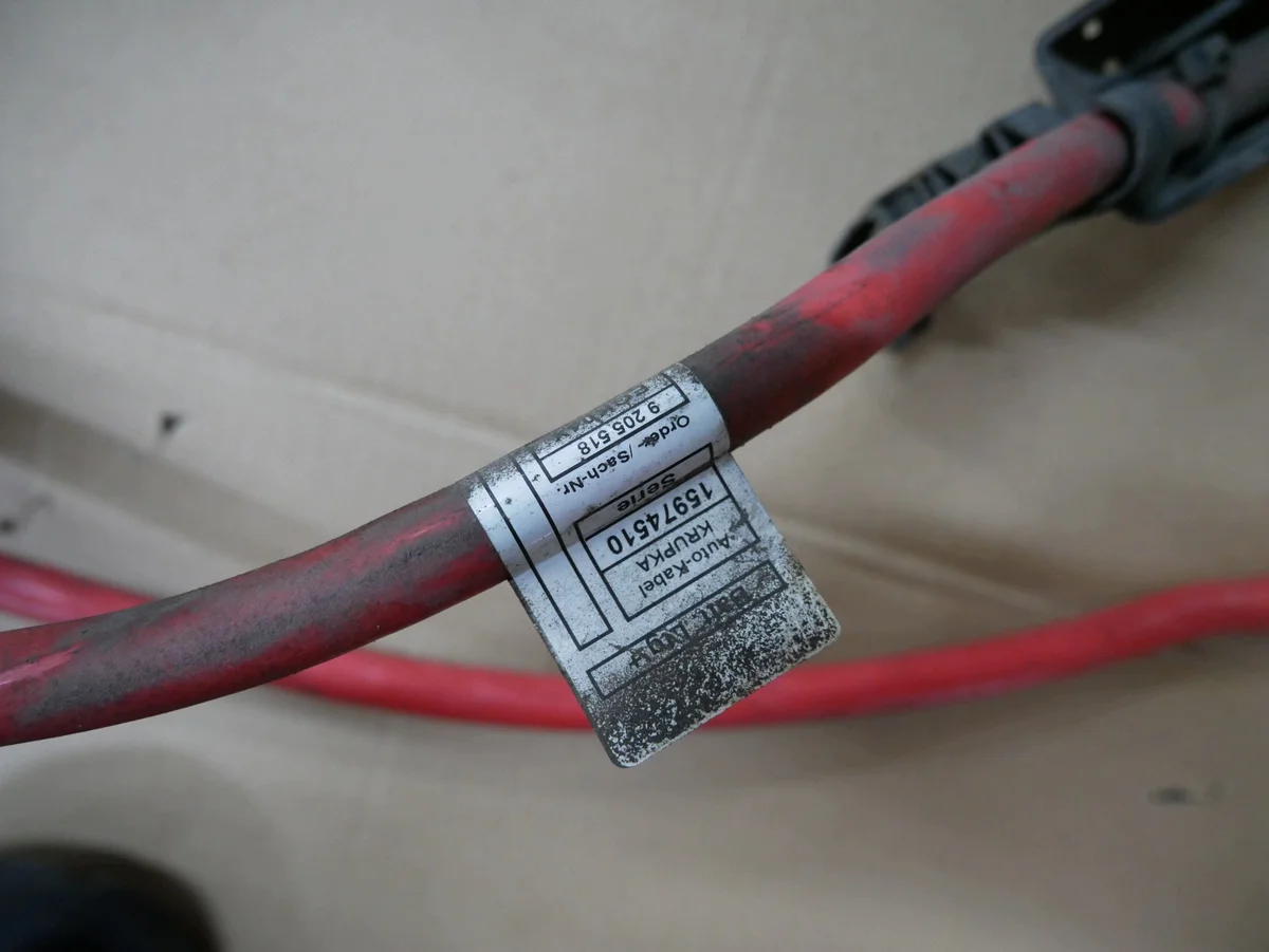 BMW E90 E91 E92 E93 Batterie Plus Kabel image 6