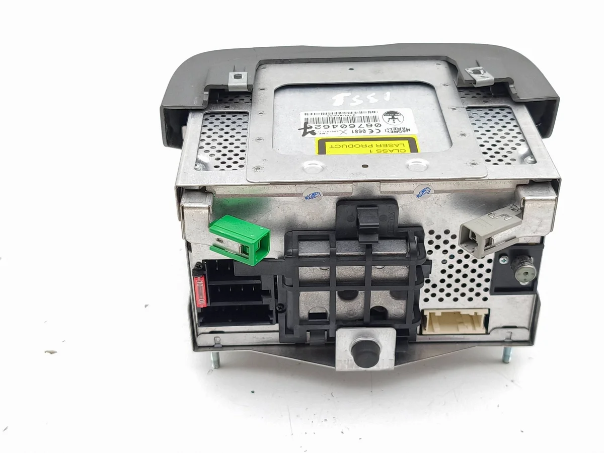 Maserati Coupe 2003 CD/DVD Changer 067604620 image 6