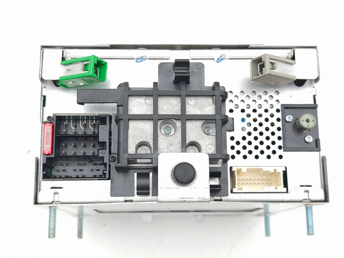 Maserati Coupe 2003 CD/DVD Changer 067604620 image 8