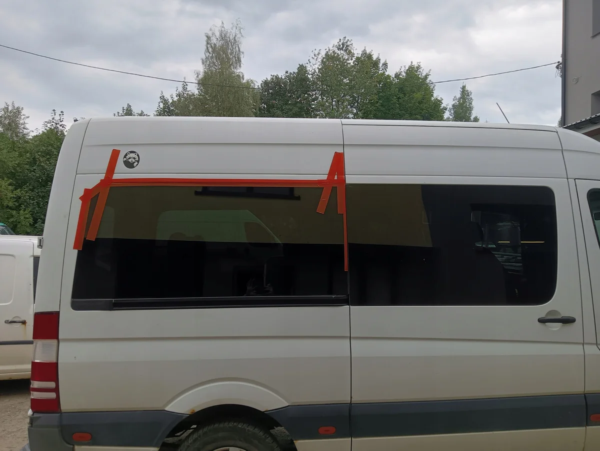 Vidro Lateral Traseiro Direito Mercedes Sprinter image 3
