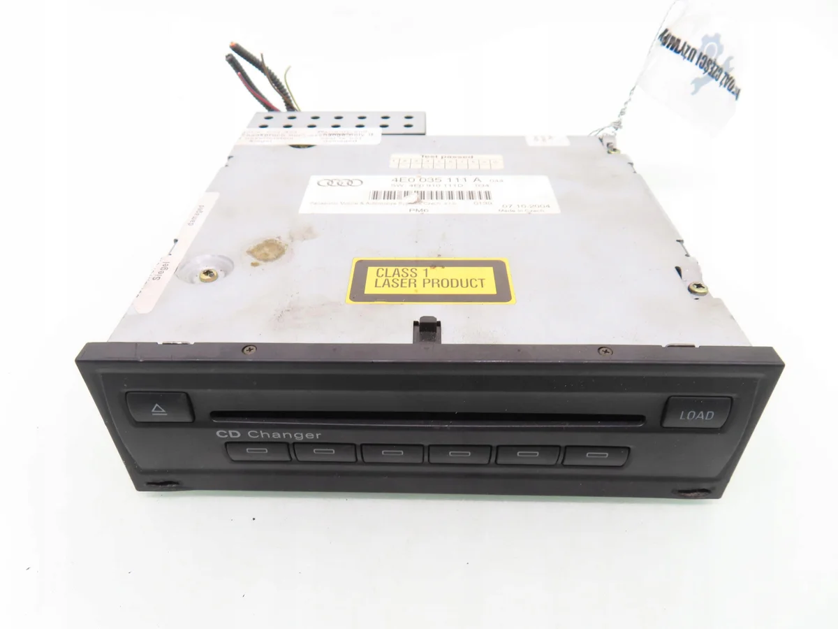 Audi A8 D3 CD Changer A1090407-4E0035111A image 5