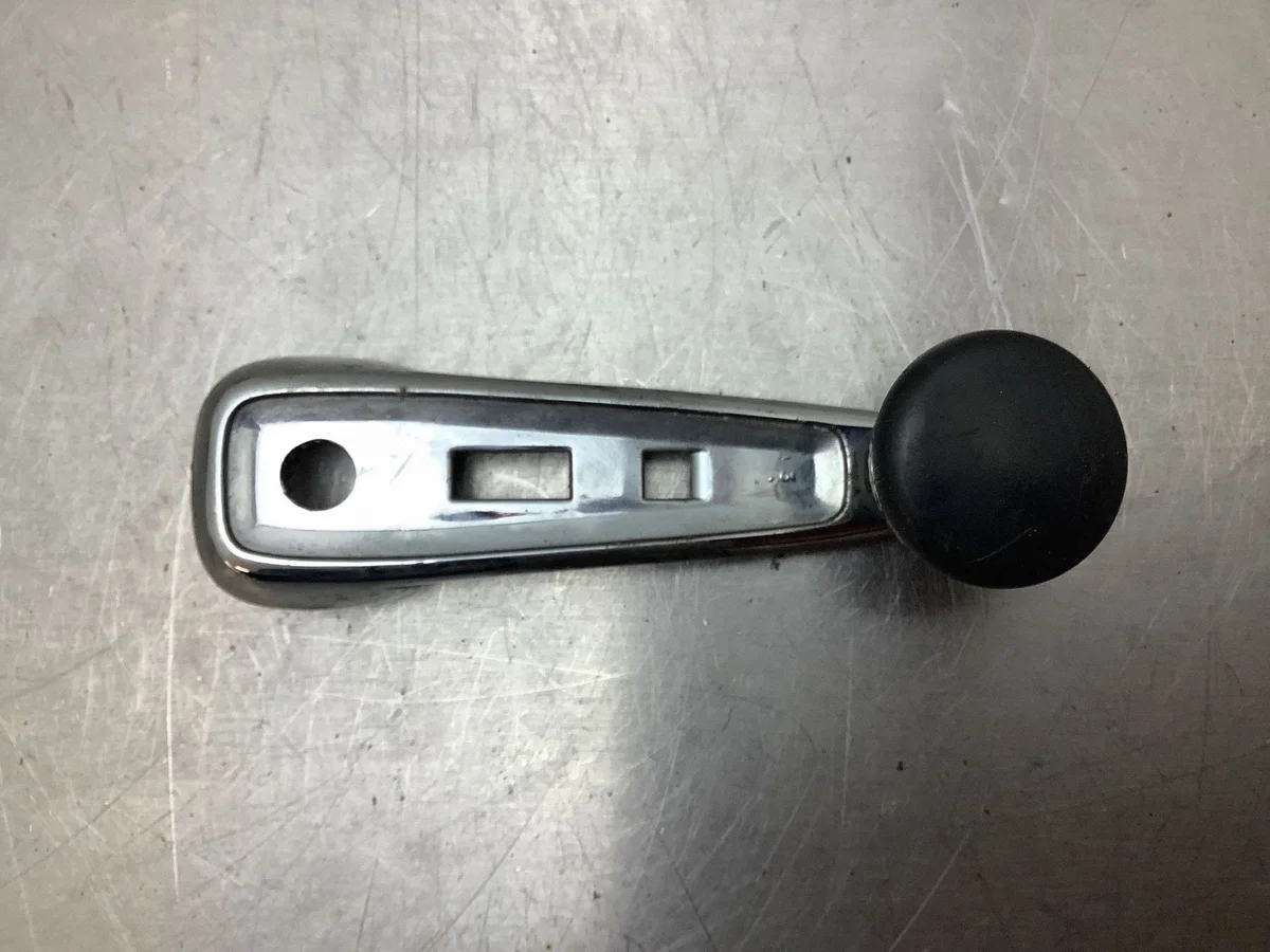 Manopola Alzacristallo Mercedes S123 MBL32407