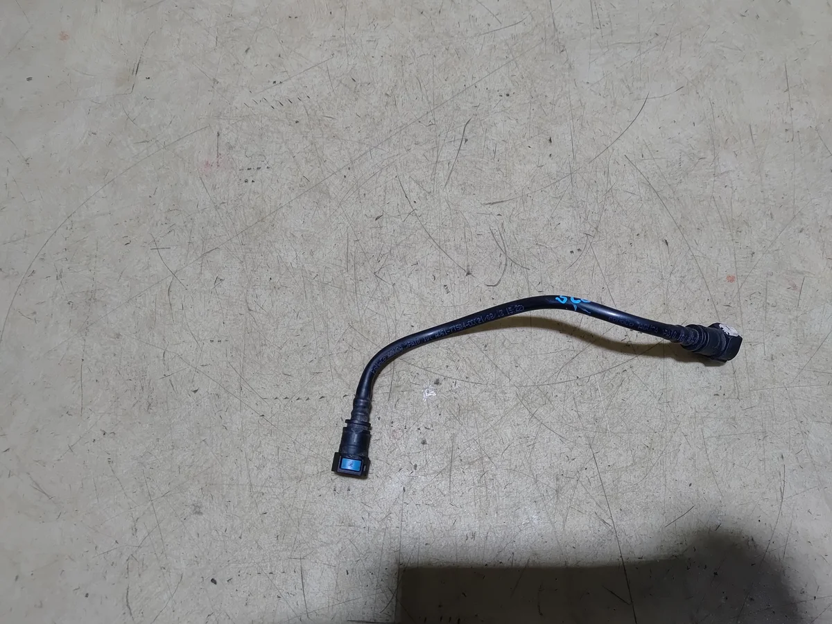 Tuyau d'embrayage Ford Focus MK3 AV617T504CC image 3