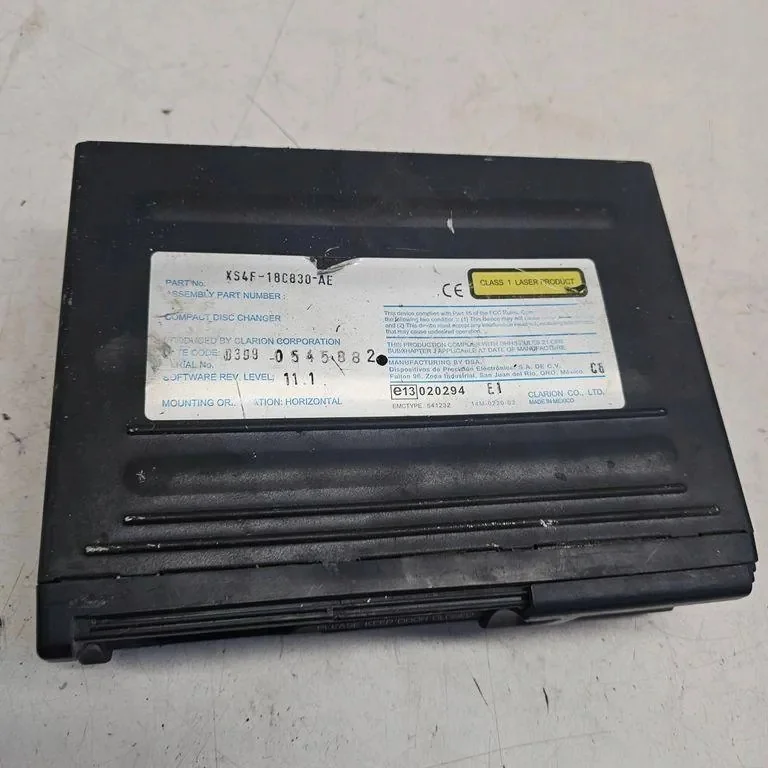 Carregador CD Ford Focus MK1 XS4F18C830AE