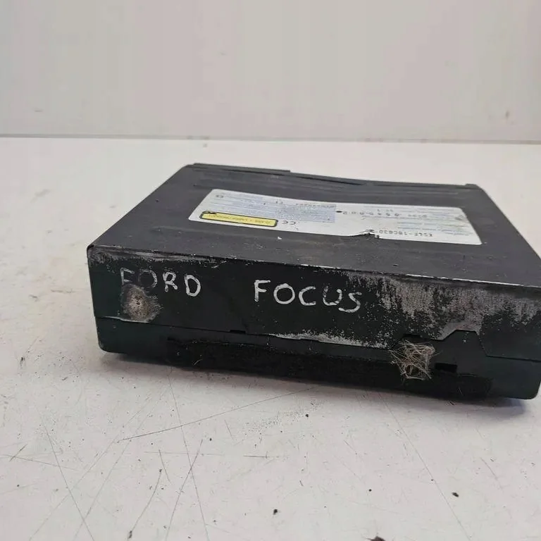 Chargeur CD Ford Focus MK1 XS4F18C830AE image 3