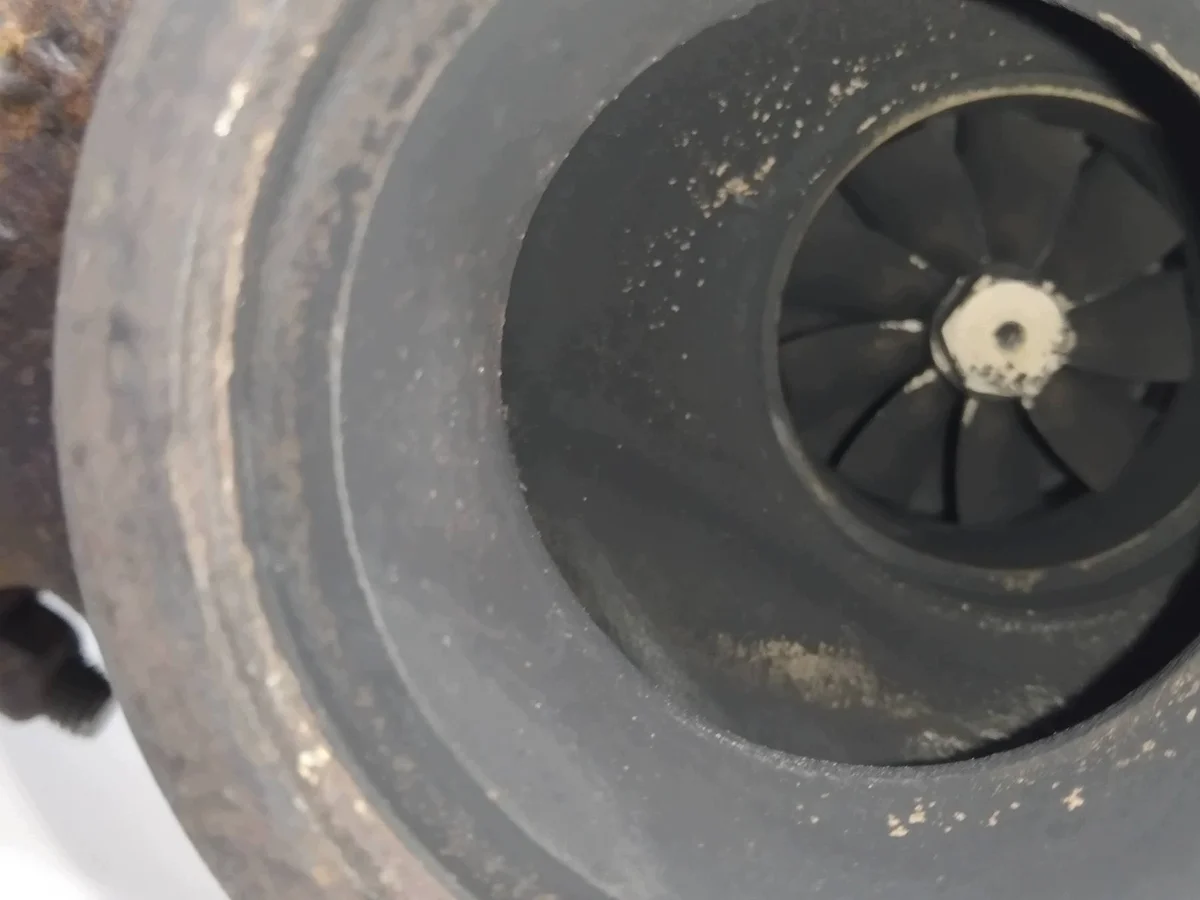Turbocompressor Opel Insignia 2.0 CDTI Usado image 4