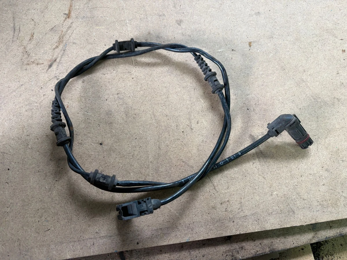 Sensor de Desgaste Mercedes ML W164 A1645404633