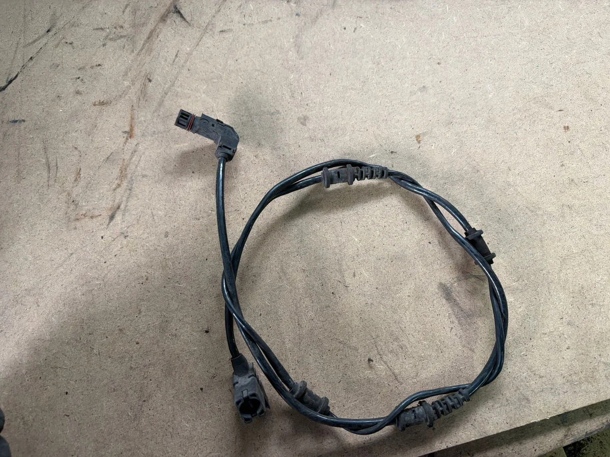 Sensor de Desgaste Mercedes ML W164 A1645404633 image 3