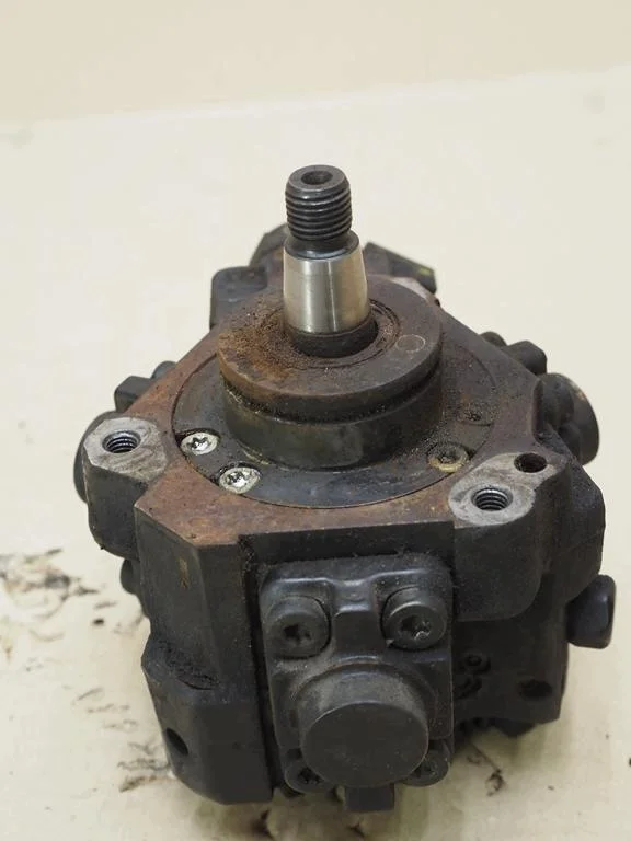 Sensor Bomba Inyectora Audi A6 C6 A4 B7 2.7 TDI image 10