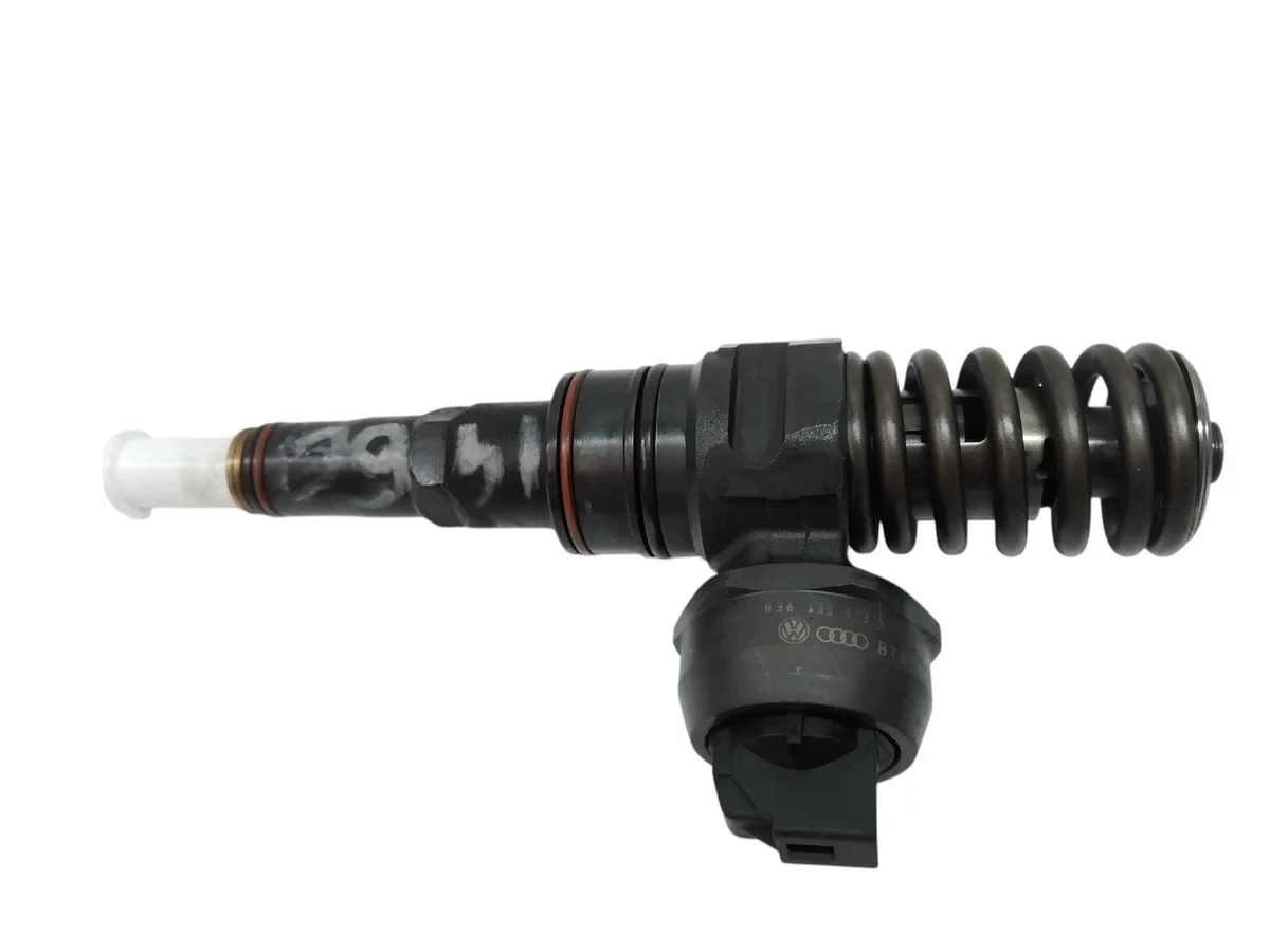 Bomba Injetora VW Polo IV 038130073AJ Usada
