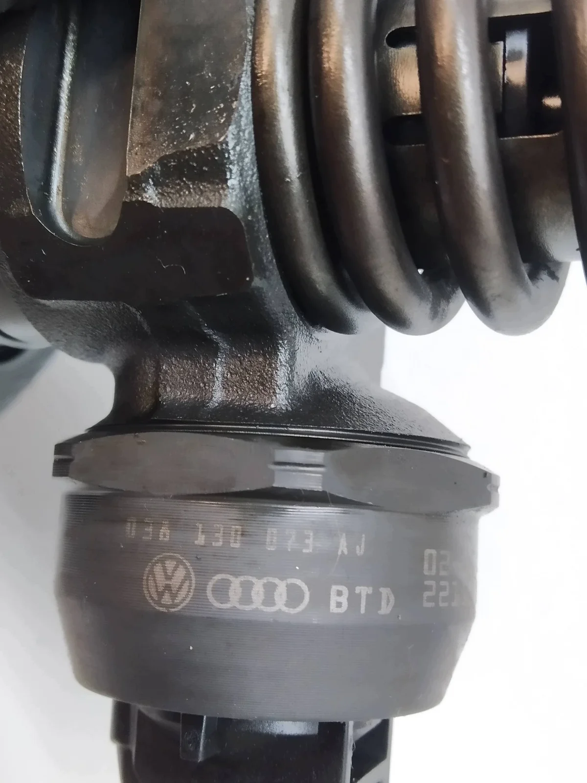 Inyector 038130073AJ VW Polo IV Usado image 4