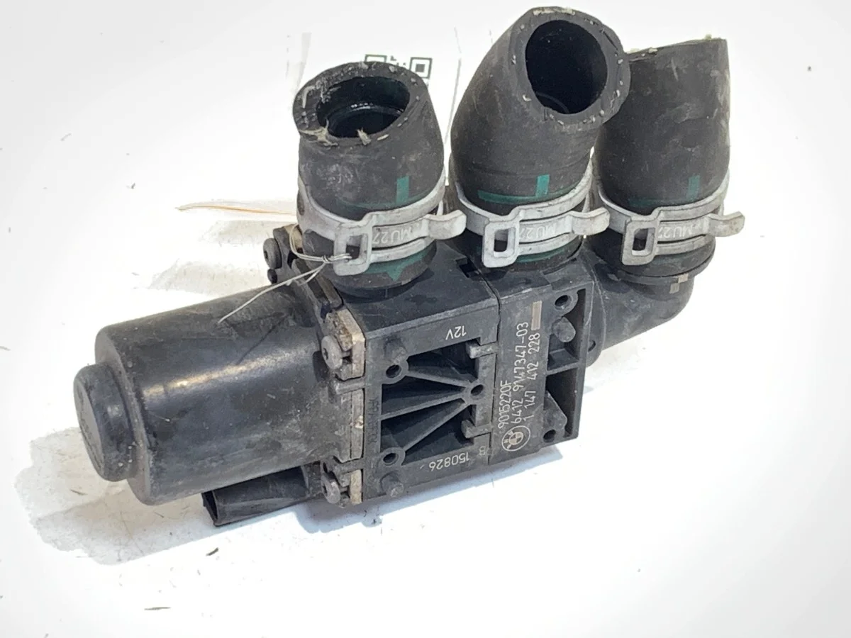 Électrovanne d'eau BMW F11 9147347 image 3
