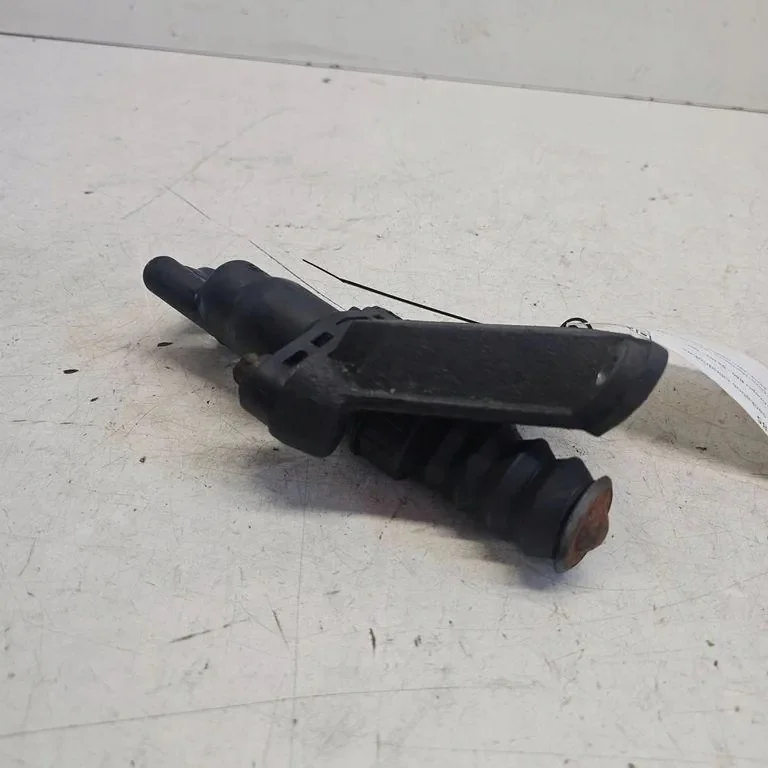 Mini OE 7509243 Kytkinpumppu Käytetty