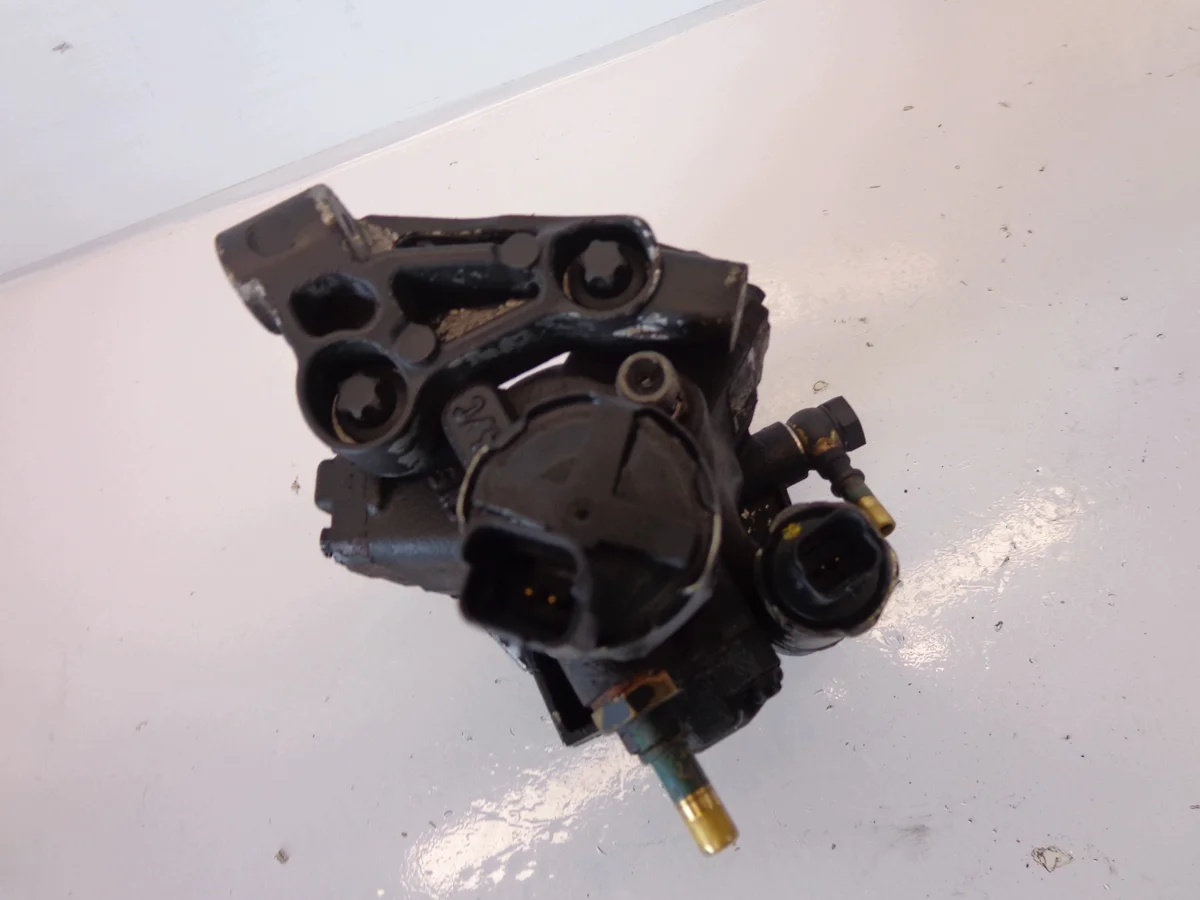 Pompe injection Renault Scenic 3 1.5 dCi 8200821184 image 4