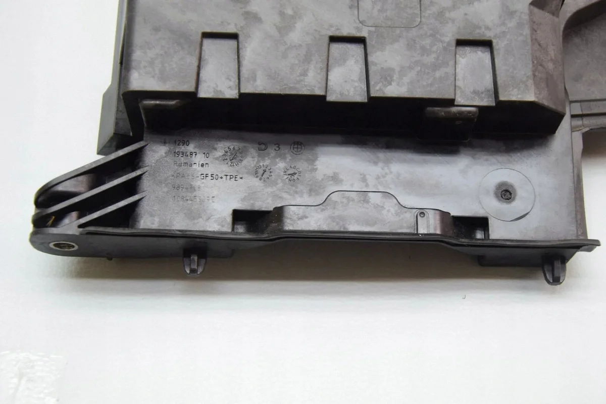 Engine Computer Mount BMW X1 U11 Used image 10