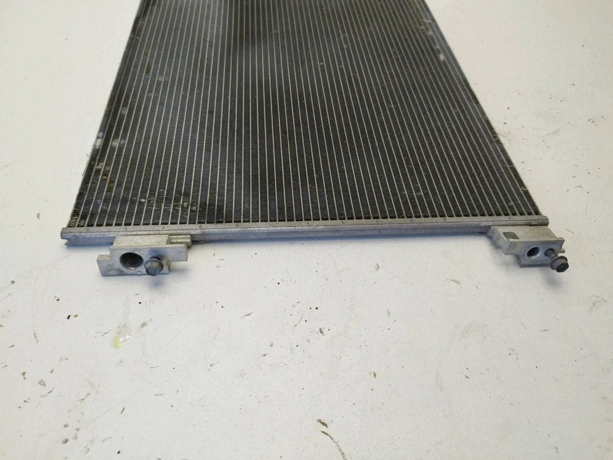 Condenseur clim Renault Clio V 921005FA0A image 3