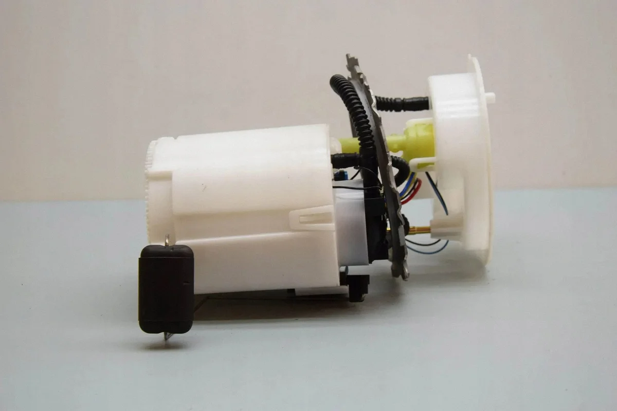 Polttoainepumppu BMW X1 U11 9452494