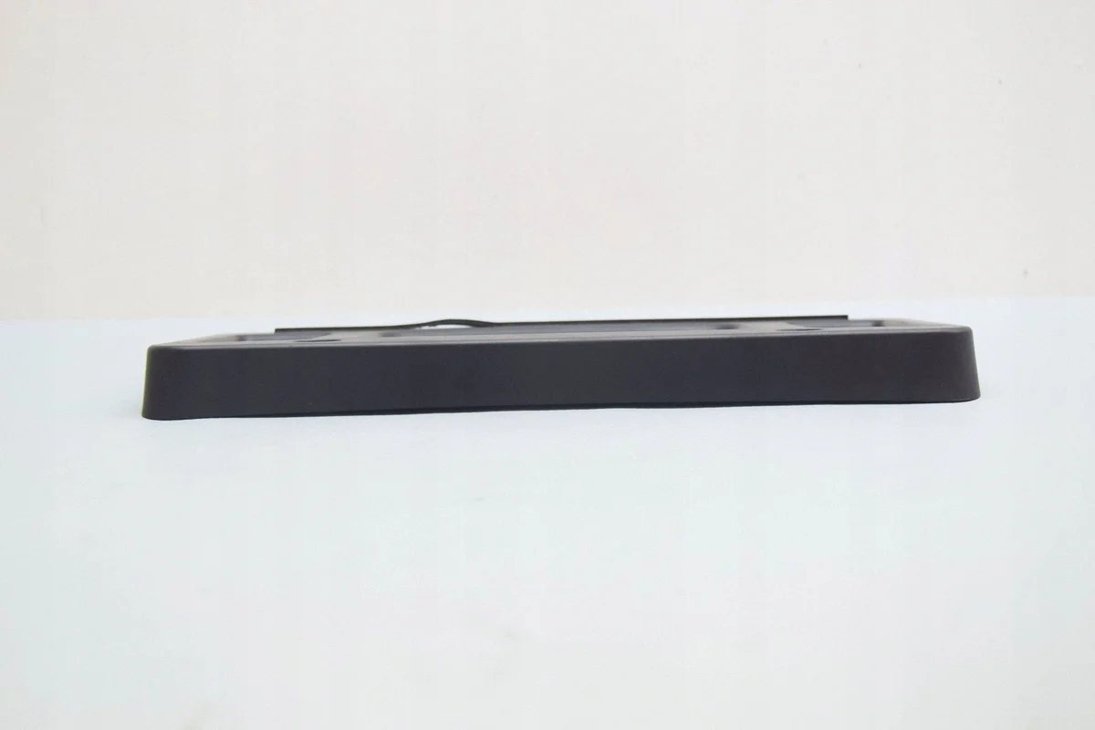Cadre plaque immat Land Rover Velar J8A2134818BA image 4