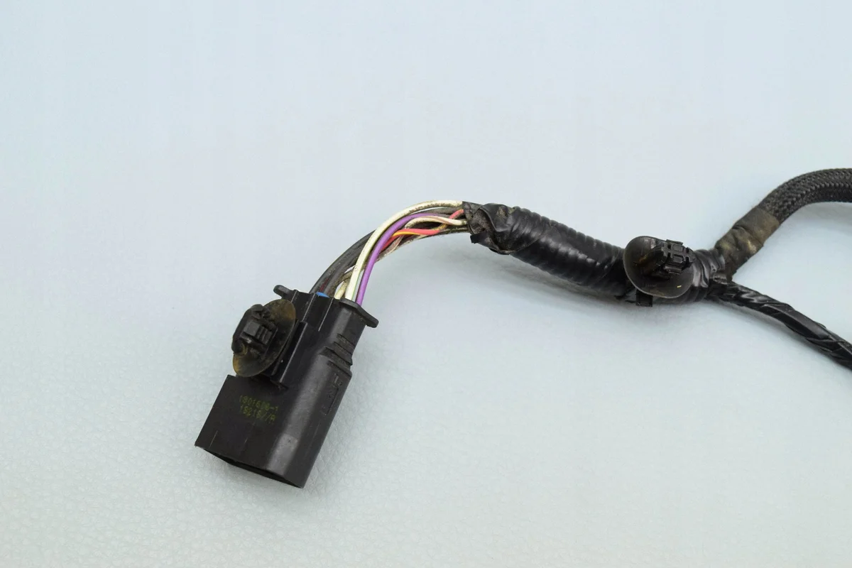 Sensor Nivel AdBlue Land Rover Velar Usado image 5