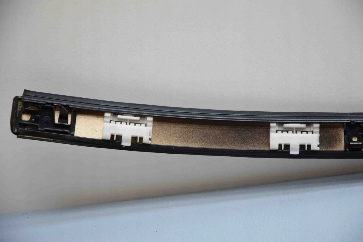 BMW 4 G22 G23 G24 G26 kattolista vasen image 7