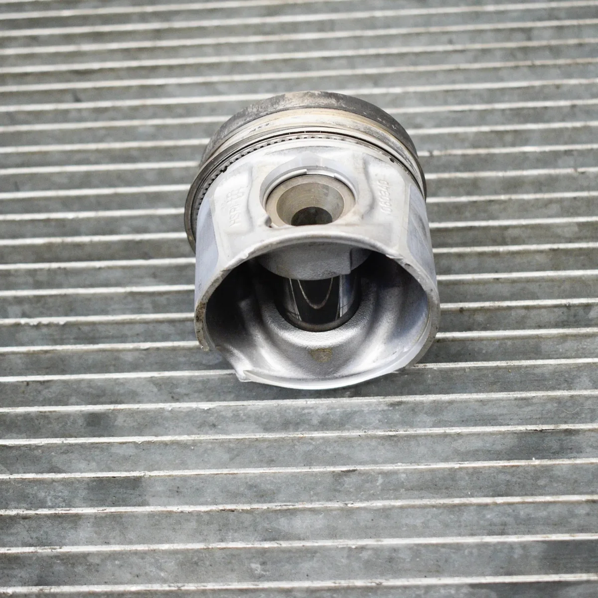 Piston Opel Vivaro 1.6L 2015 95517816080340 image 4