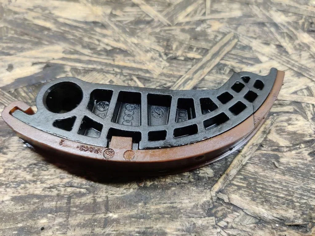 Deslizador tensor distribución VW Golf V 06H109509P