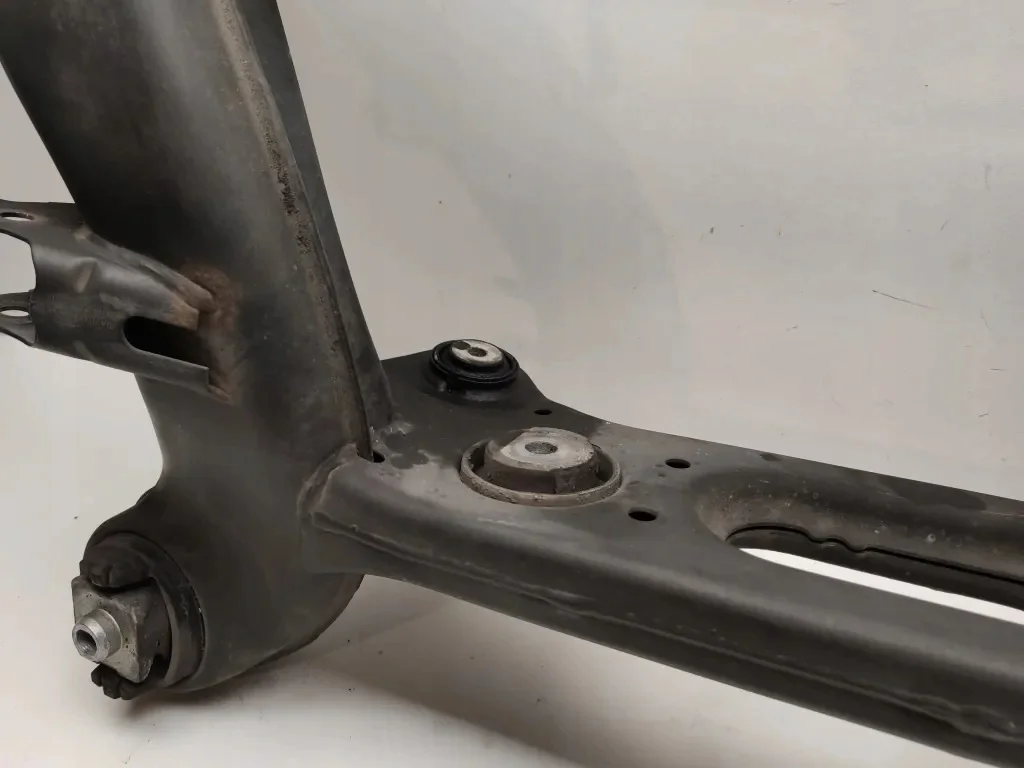 2013 Mercedes-Benz E W212 Rear Axle A2313502101
