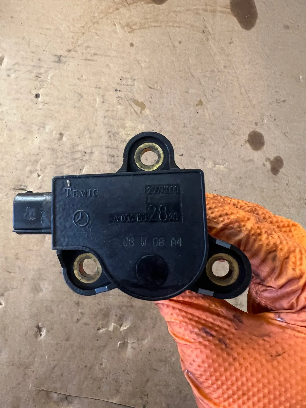 Zündspule Mercedes A0061532828 gebraucht image 3