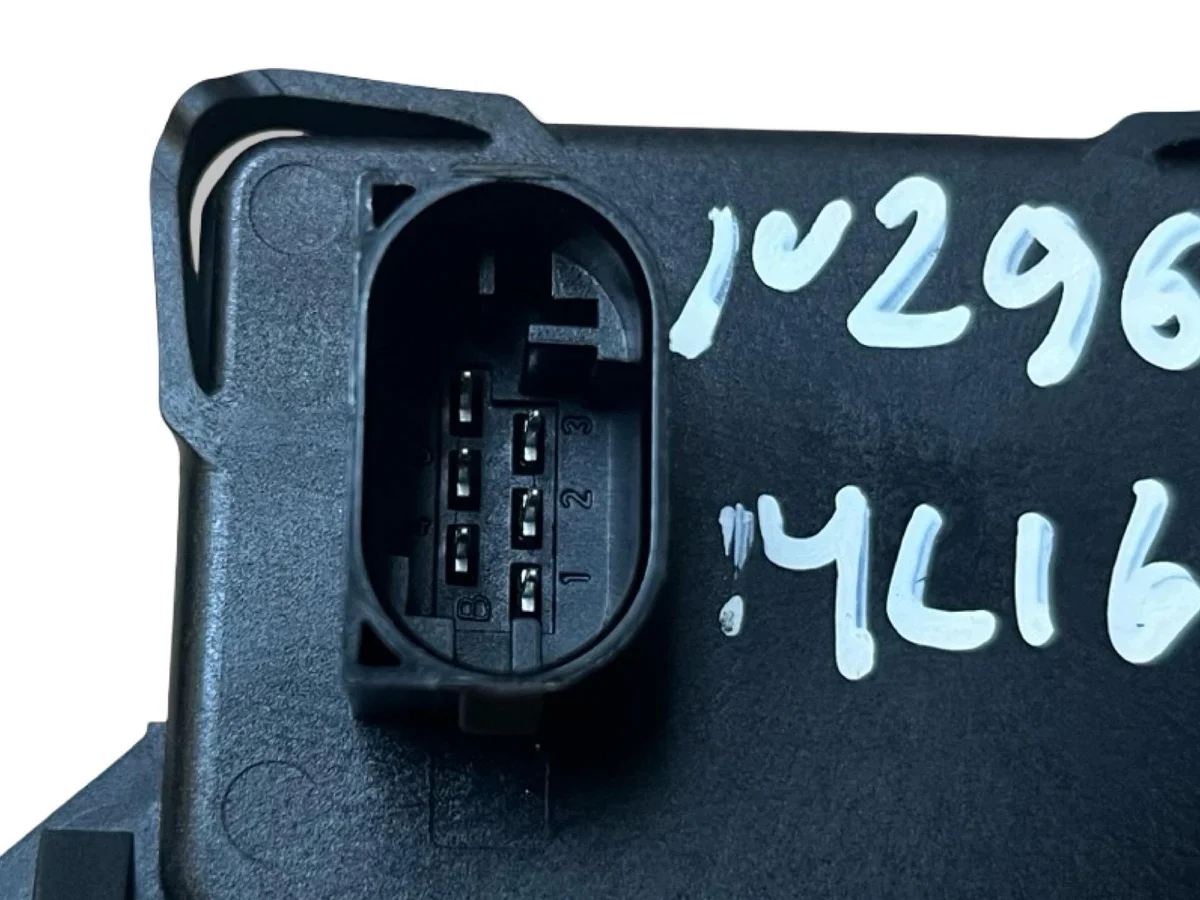 Audi A3 8P Facelift Acceleration Sensor image 4