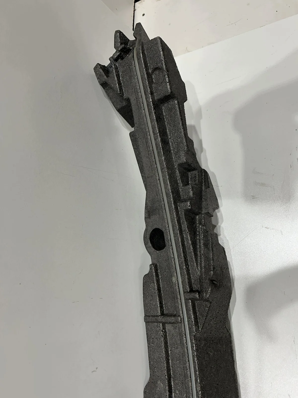Mercedes C W205 Stoßdämpfer Schaumstoff vorne image 6