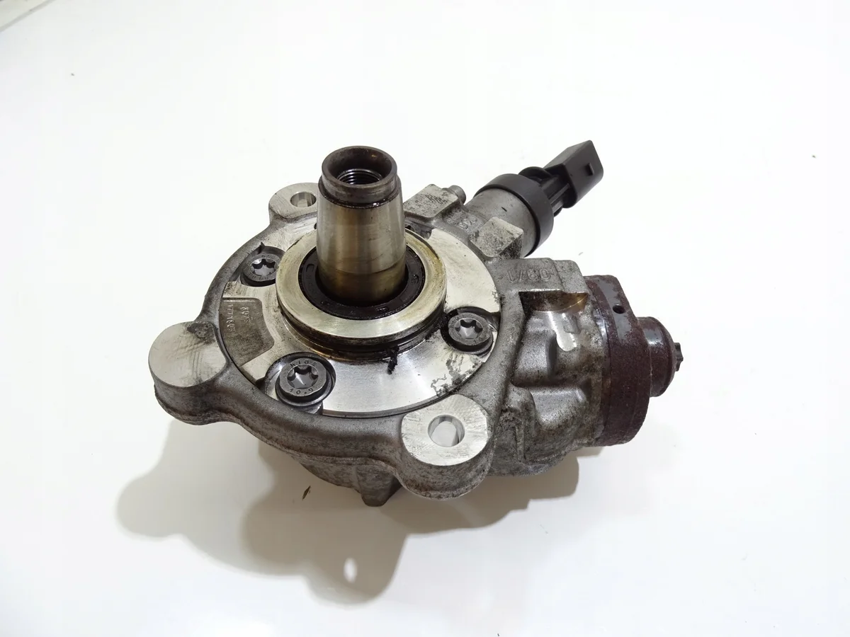Bomba Inyectora BMW X1 E84 N47 8510865 image 4