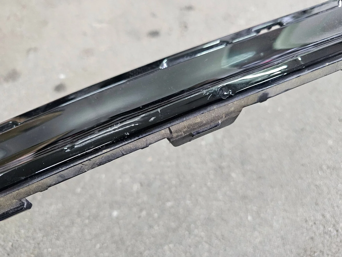 Volvo XC90 II Spoiler Traseiro Usado 32345464 image 3
